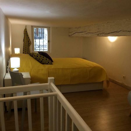 Appartement Le calme et la tranquilité à 15 minutes d'Avignon à Caumont-sur-Durance Extérieur photo