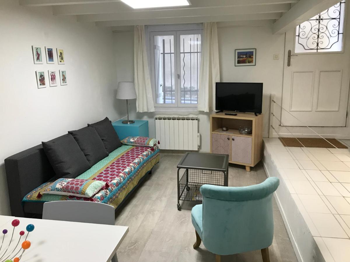 Appartement Le calme et la tranquilité à 15 minutes d'Avignon à Caumont-sur-Durance Extérieur photo